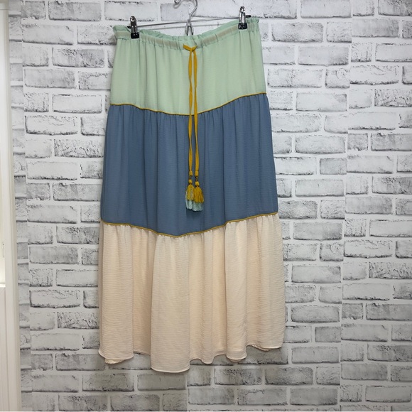 LOFT Dresses & Skirts - Loft Poolside Tri-Colored Tiered Drawstring Maxi Skirt Medium